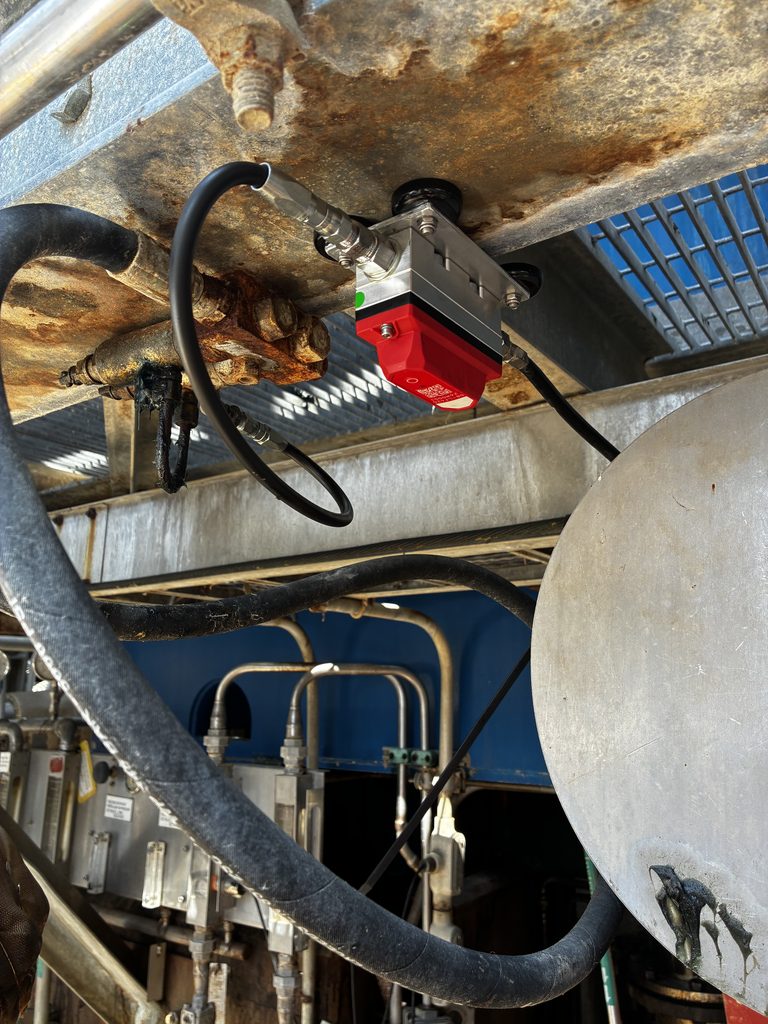 GreaseBoss EndPoint Low Flow attached downstream of an injector bank